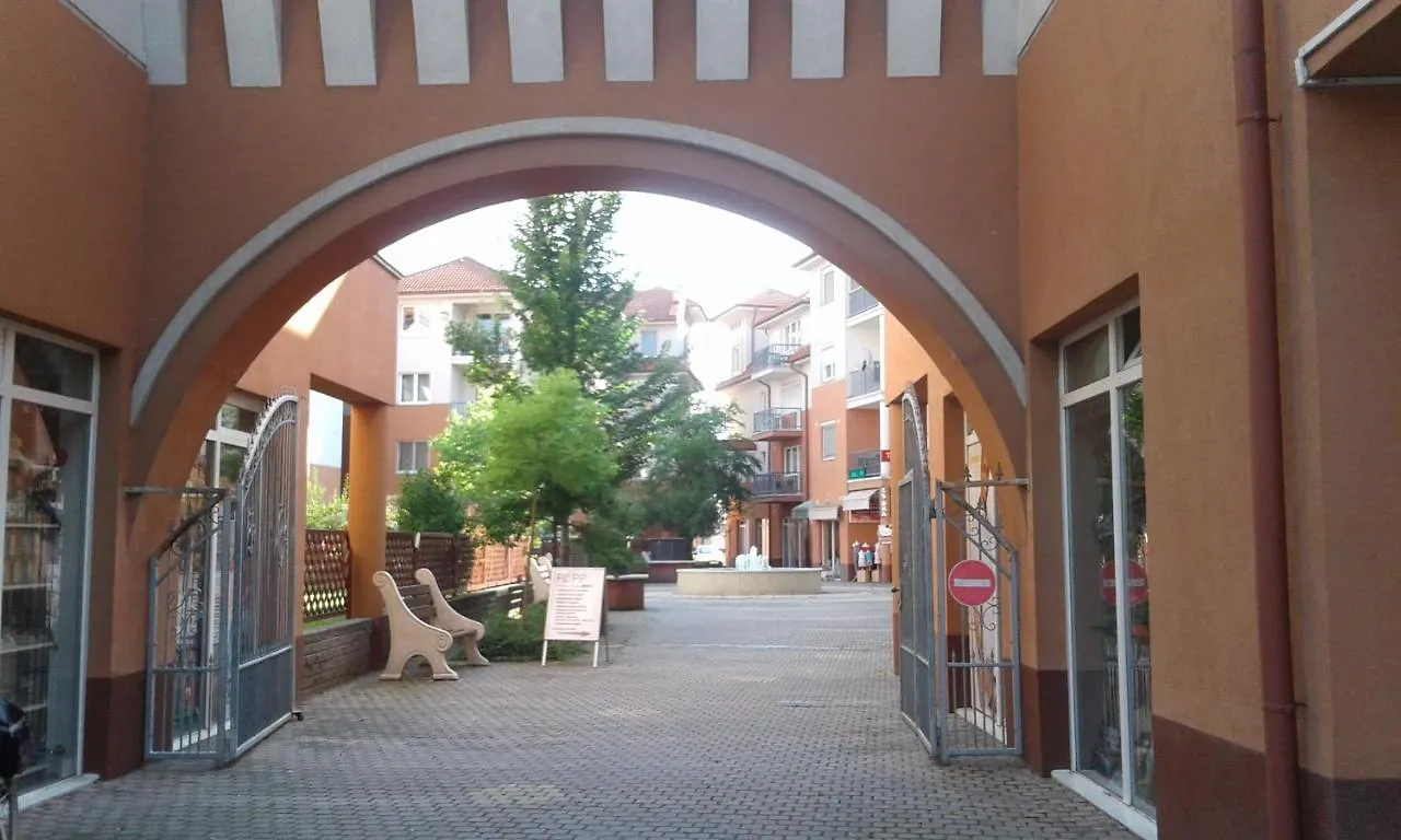 Marina Apartman Apartment Hajduszoboszlo