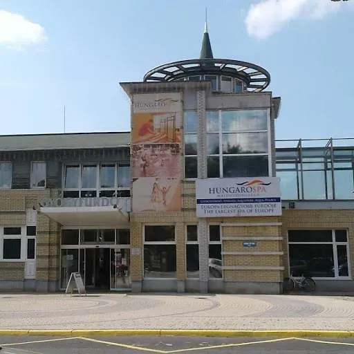 Marina Apartman Apartment Hajduszoboszlo
